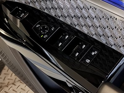 2025 BMW I7 — миниатюра 54
