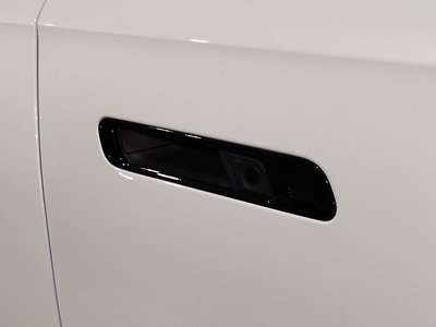 2025 BMW I7 — миниатюра 25
