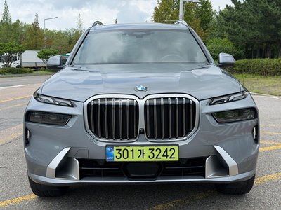 صورة 2 لـ 2025 BMW X7