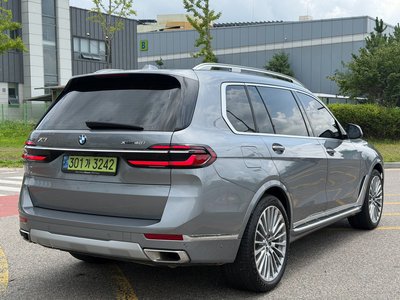 صورة 4 لـ 2025 BMW X7