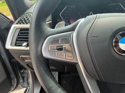 2025 BMW X7 thumbnail 16