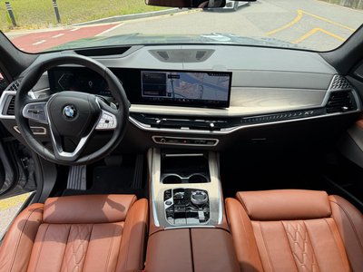 صورة 5 لـ 2025 BMW X7