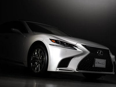 صورة 31 لـ 2018 Lexus LS