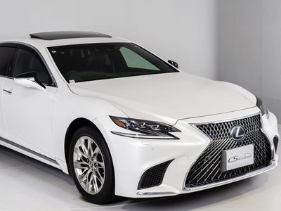 صورة 7 لـ 2018 Lexus LS