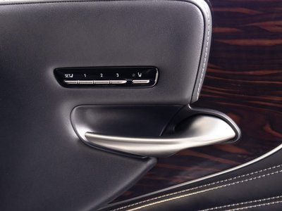 صورة 47 لـ 2018 Lexus LS