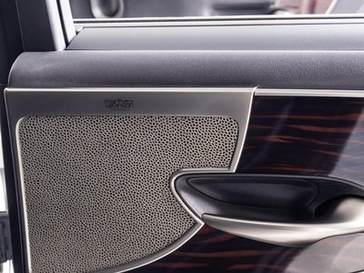 صورة 6 لـ 2018 Lexus LS