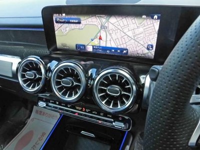 MERCEDES-BENZ GLB - 5