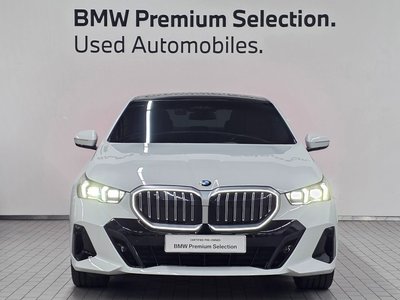 BMW 5 SERIES - 2