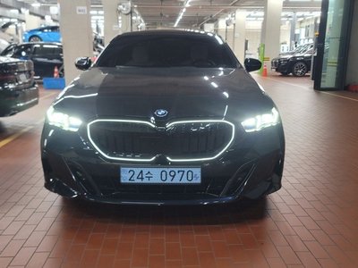 صورة 3 لـ 2025 BMW I5