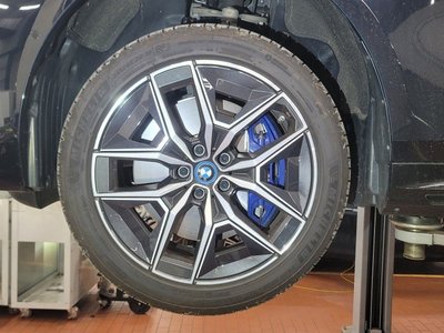 صورة 4 لـ 2025 BMW I5