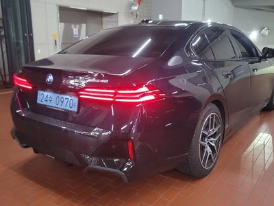 صورة 2 لـ 2025 BMW I5