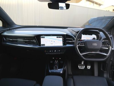 AUDI Q4 E-TRON - 6