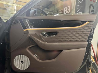 2025 Bentley FLYING SPUR — фото 6
