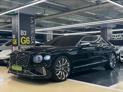 2025 Bentley FLYING SPUR — фото 1
