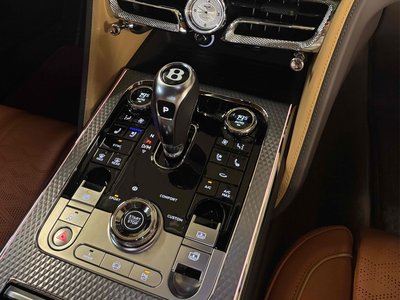 2025 Bentley FLYING SPUR — миниатюра 12