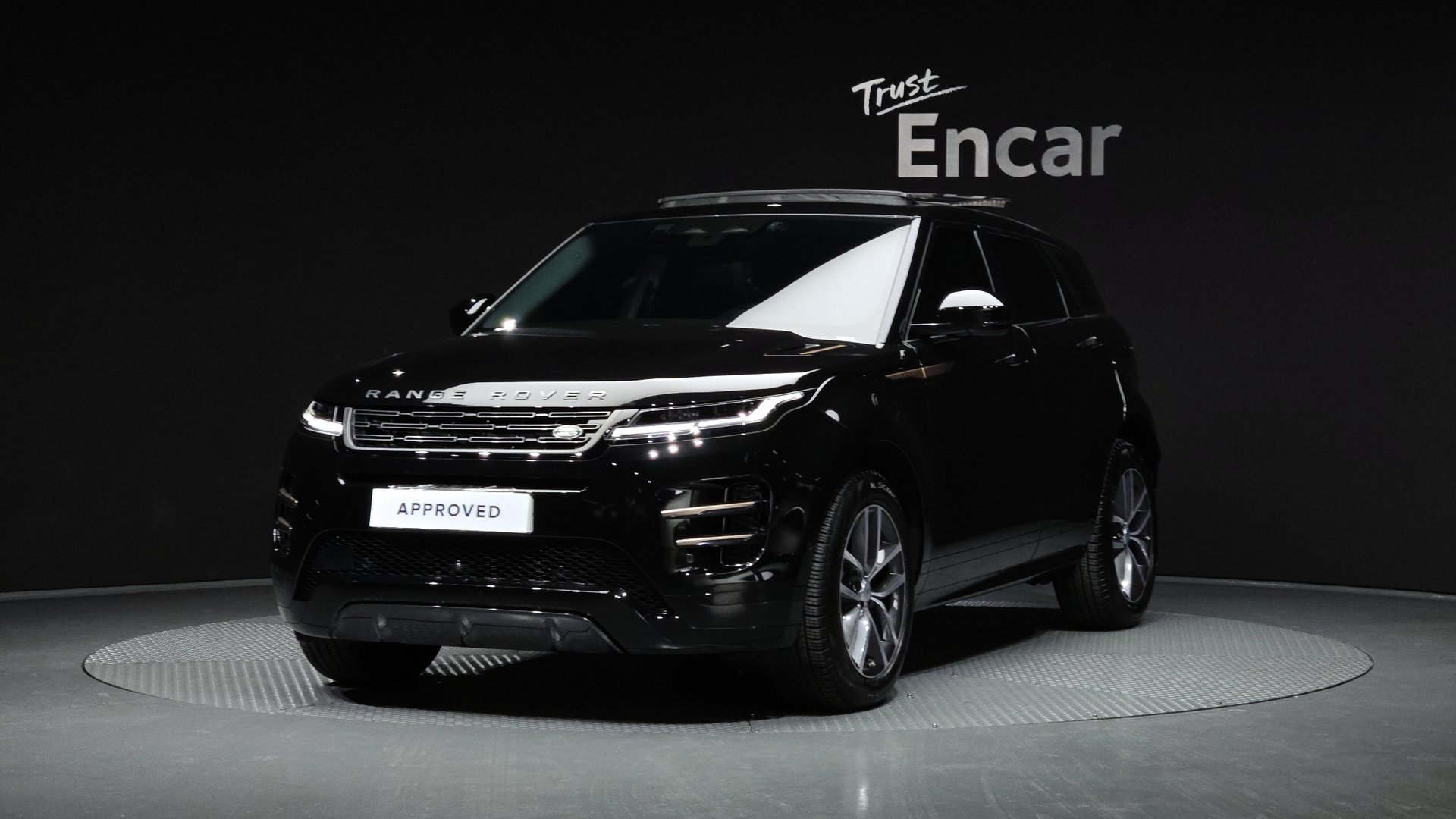 LAND ROVER RANGE ROVER EVOQUE - View 1