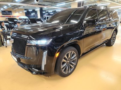 CADILLAC ESCALADE - 1