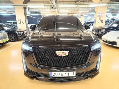 CADILLAC ESCALADE - 2