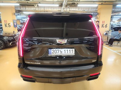 CADILLAC ESCALADE - 3
