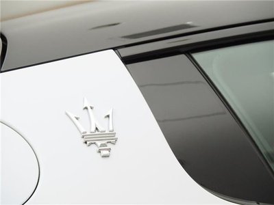 MASERATI MC20 - 9