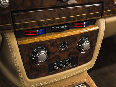 صورة مصغرة 40 لـ 2007 ROLLS-ROYCE PHANTOM