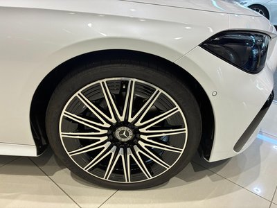 2026 Mercedes-BENZ CLE — миниатюра 11