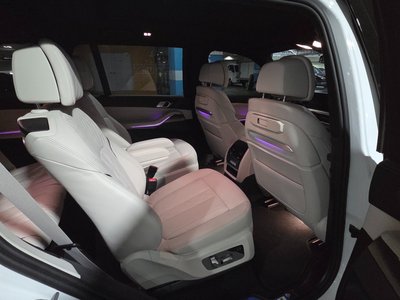 2026 BMW X7 — миниатюра 18