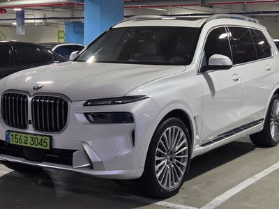 2026 BMW X7 照片 1