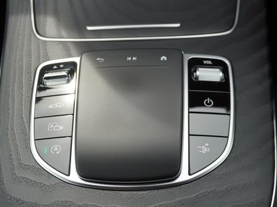 2020 Mercedes-BENZ E-CLASS 缩略图 26