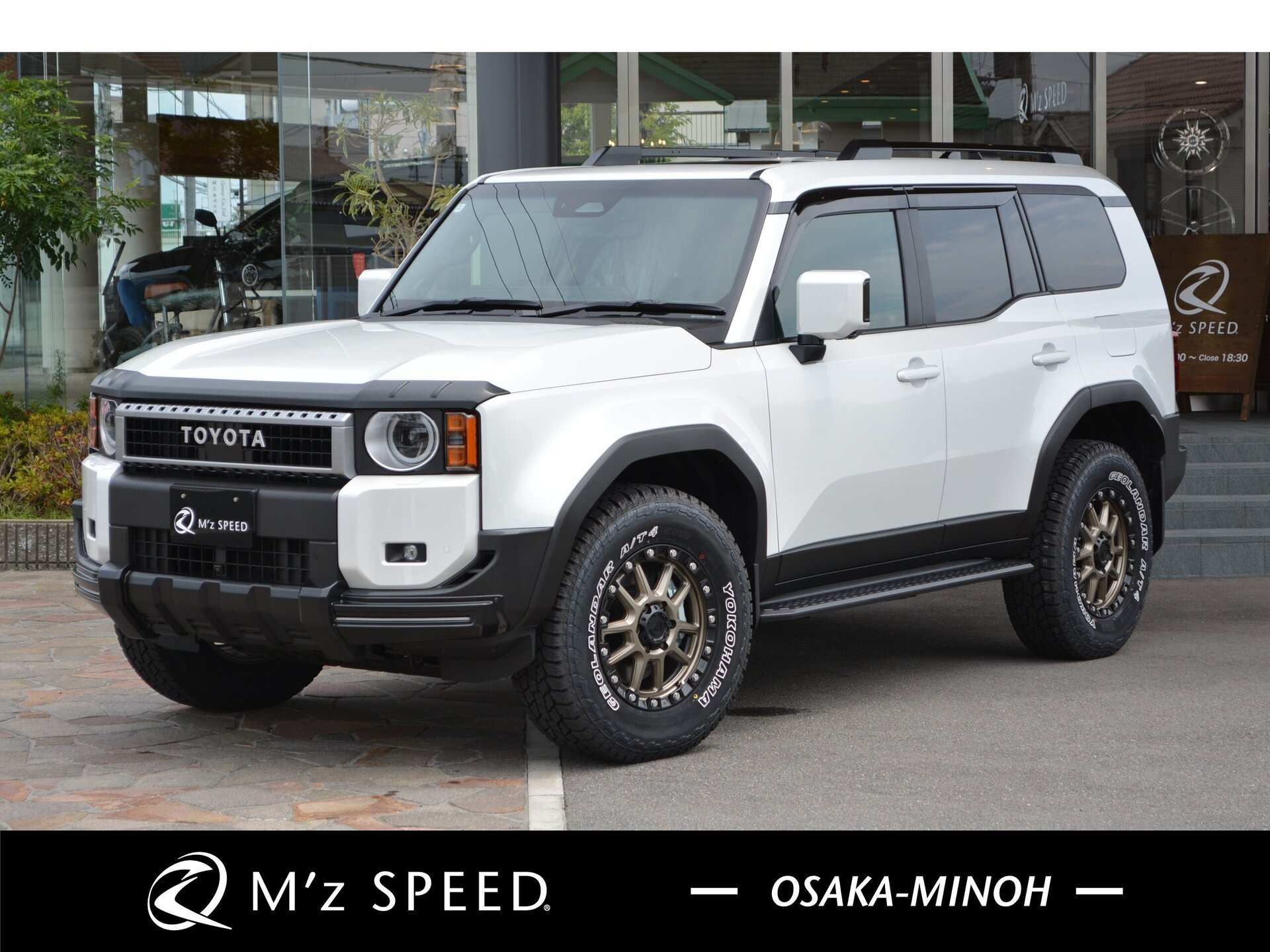 TOYOTA LAND CRUISER 250 - View 1