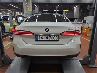 صورة 3 لـ 2025 BMW 5 SERIES
