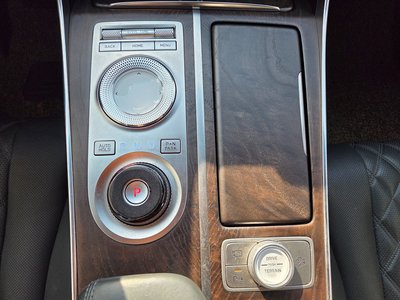 GENESIS GV80 - 10