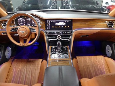 BENTLEY FLYING SPUR - 4