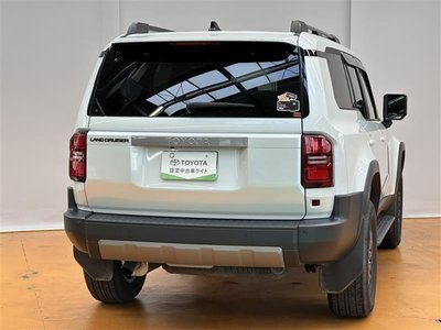 2024 Toyota LAND CRUISER 250 photo 9
