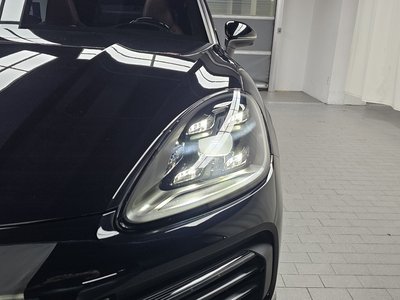 PORSCHE CAYENNE - 9