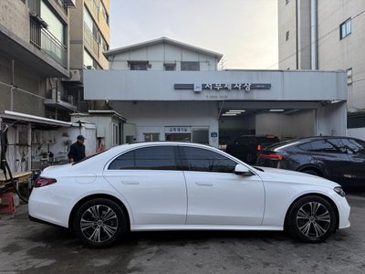 2025 Mercedes-BENZ E-CLASS 照片 3