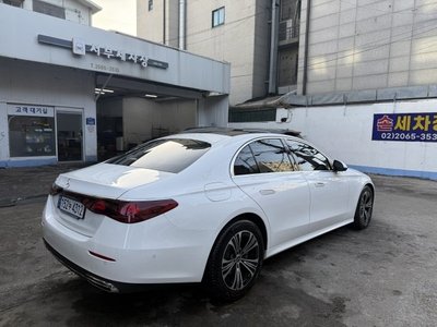 2025 Mercedes-BENZ E-CLASS 照片 6