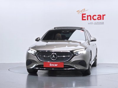 MERCEDES-BENZ E-CLASS - 2