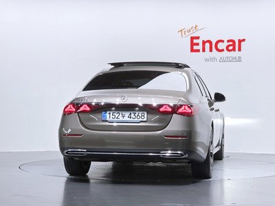 MERCEDES-BENZ E-CLASS - 4