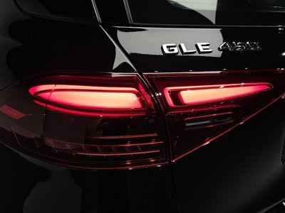 2025 Mercedes-BENZ GLE — фото 10