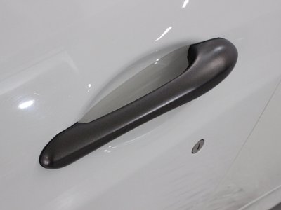 2012 Maserati GRANCABRIO — миниатюра 46