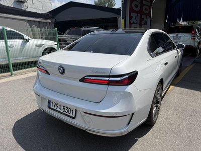 BMW 7 SERIES - 4