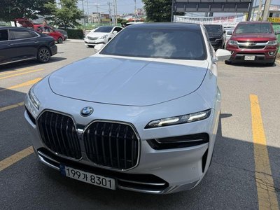 BMW 7 SERIES - 1