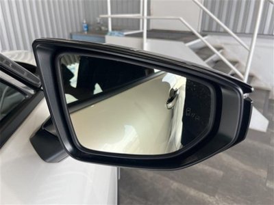 2025 Lexus LBX 缩略图 31