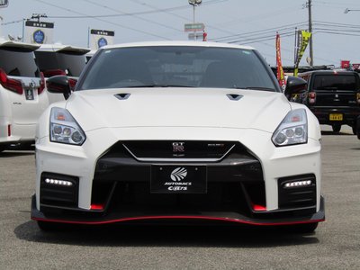 NISSAN GT-R - 2