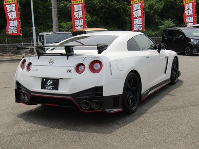 NISSAN GT-R - 9