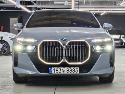 BMW 7 SERIES - 2
