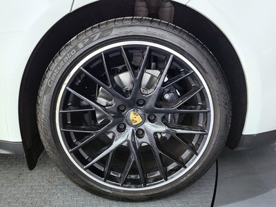 PORSCHE PANAMERA - 8