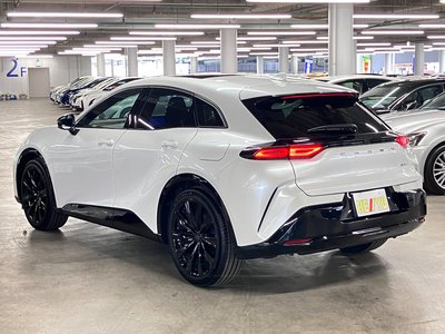 2023 Toyota CROWN SPORT thumbnail 11
