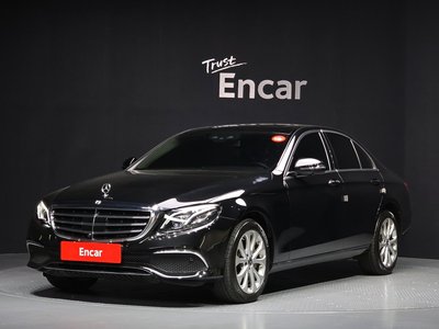 MERCEDES-BENZ E-CLASS - 1